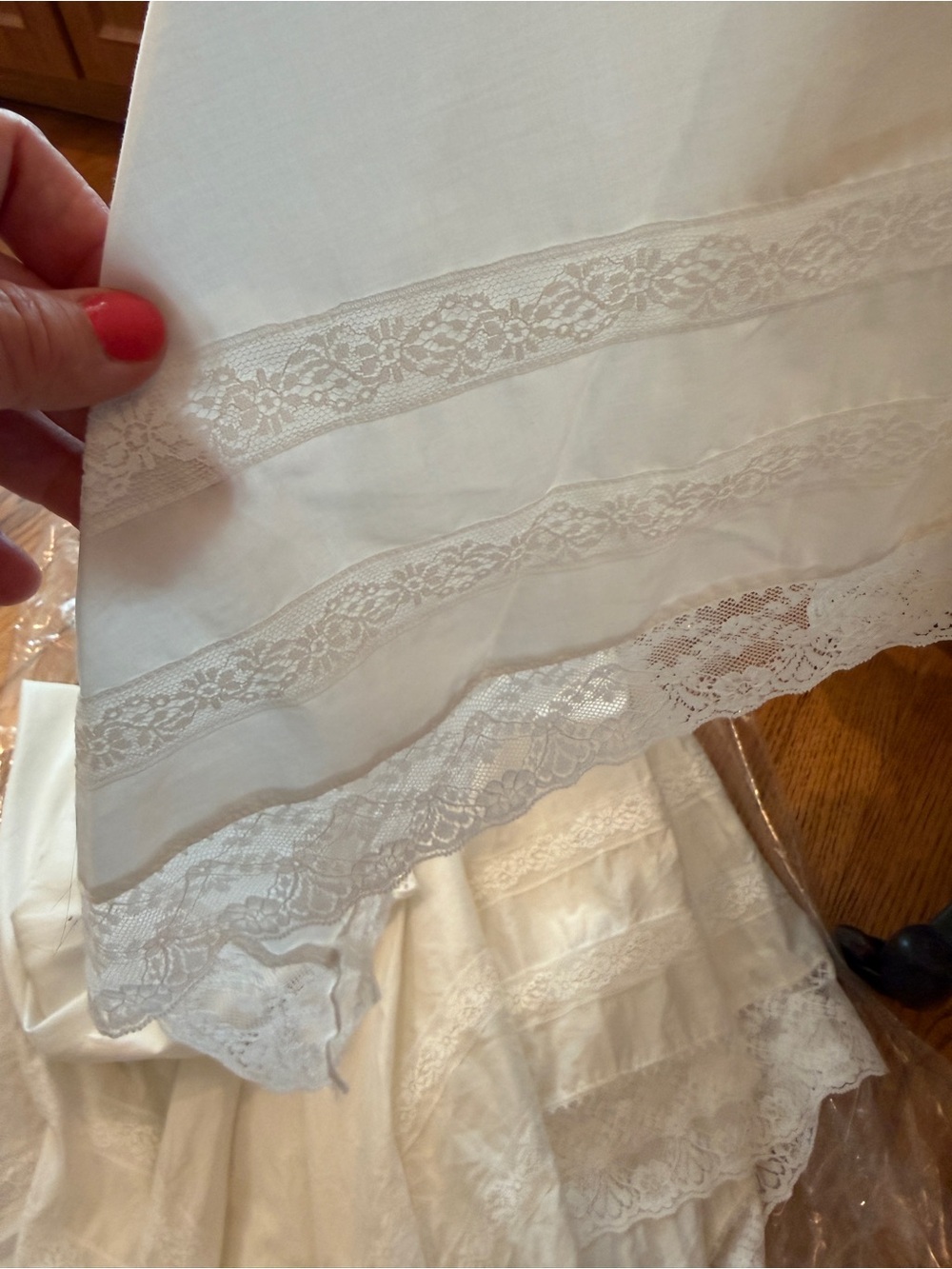 NWT STAUD Ainsley Light Cream Midi Hankerchief Hem Skirt with Lace Trim Sz 0 - Picture 6 of 9